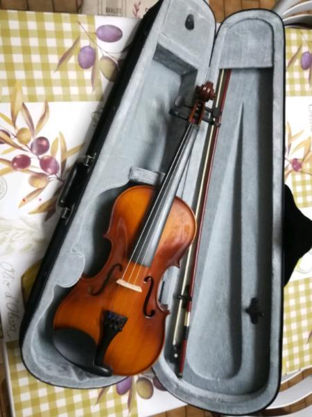 Full size 4/4 Flame Lily violin