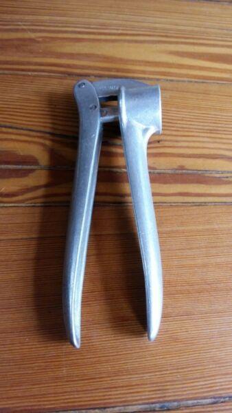 Vintage Lusi Garlic Press –R200