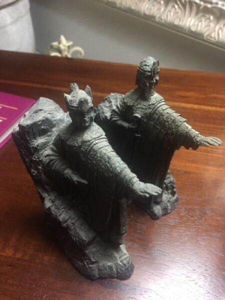 The lord of the rings book ends
