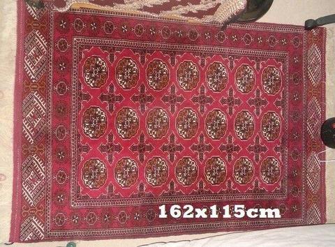 Turkoman Persian Rug with Authentication. (Retail was R20480 in April 2016). 162x115cm