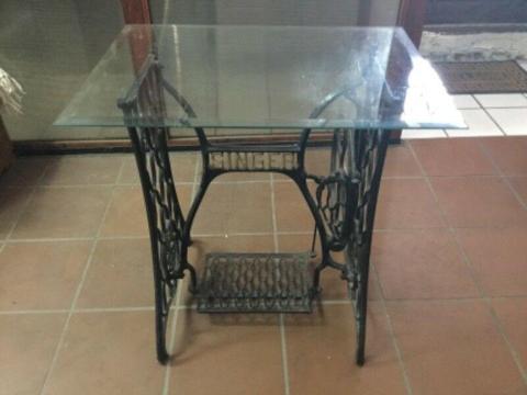 Singer Sewing Tredle Table cast iron