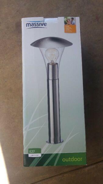 Outdoor Garden Light (Brand New)