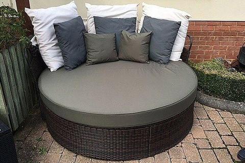 Made-to-Measure Patio / Outdoor cushions