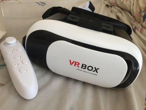 VR BOX... R220