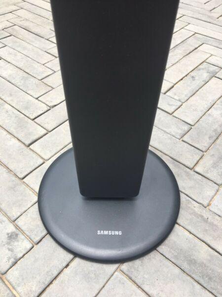 Samsung surround sound speakers