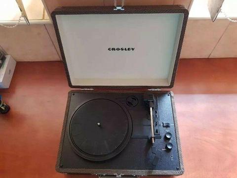 Crosley Cruiser Deluxe with plate