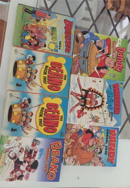 7 comic books R150