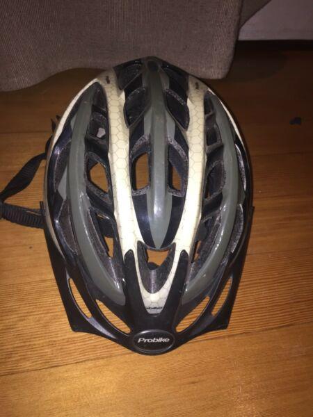 Cycling helmet R200