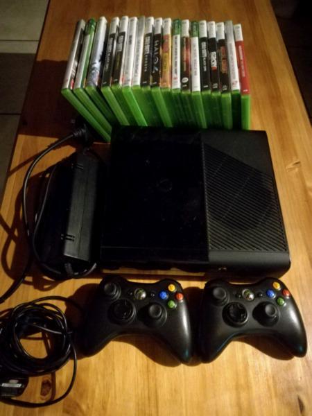 Xbox 360 230gb 18 games 2 controllers
