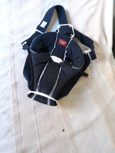 Baby carrier/ pouch