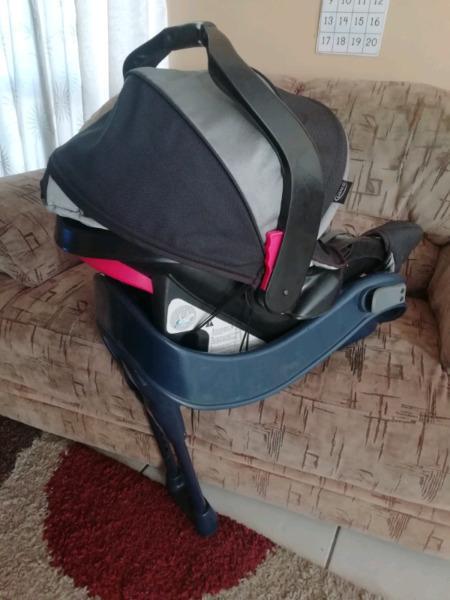 Graco carseat plus base