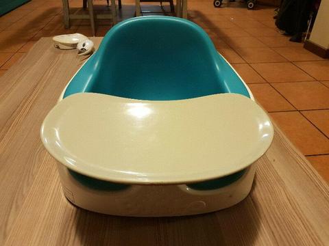 BUMBO BABY CHAIR - with straps and Table attachment
