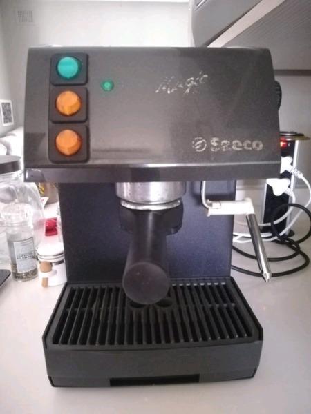 saeco coffee machine