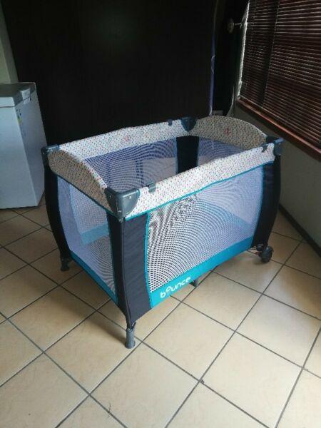 Baby cot Hardly used