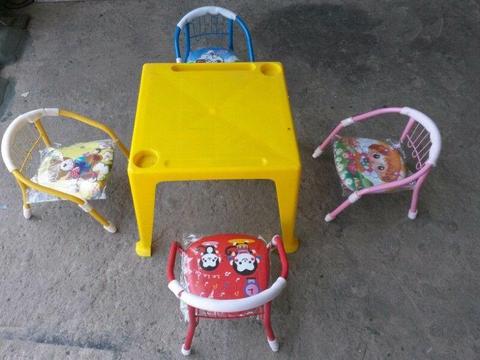Toddlers Table and Chwee Chwee Metal Chair Set