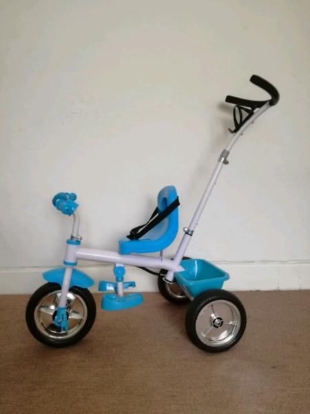 Tricycle for toddlers