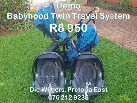 Demo Babyhood Twin Travel System
