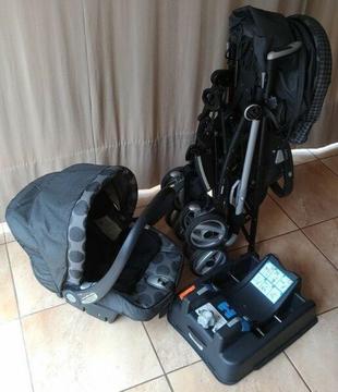 Peg-Perego Pliko Switch Compact 3 in 1 Travel System