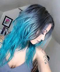 Turquoise hair dye