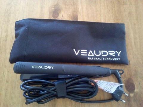 Flat Iron V Audrey - Never been usd (in pouch)
