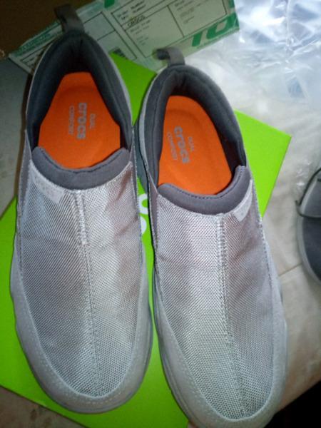 Crocs shoe for sale at 600