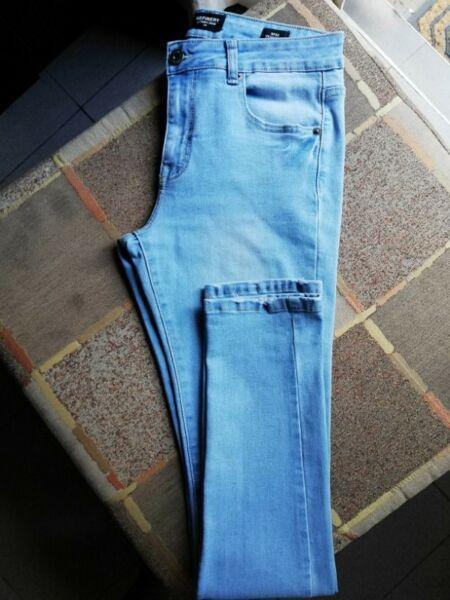 Refinery Skinny Jeans ONLY R300