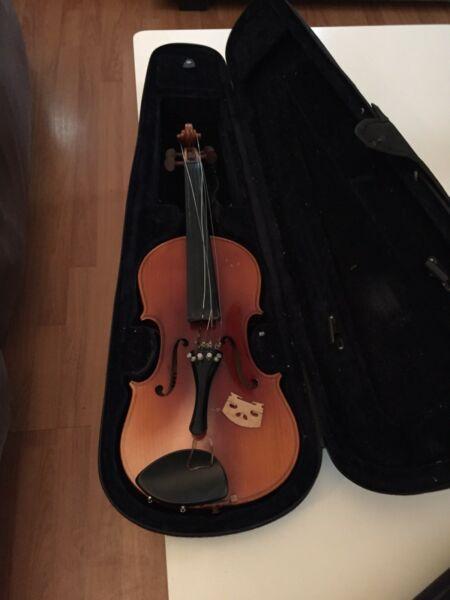 Full size 4/4 violin
