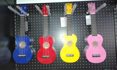 Mahalo Soprano Ukulele