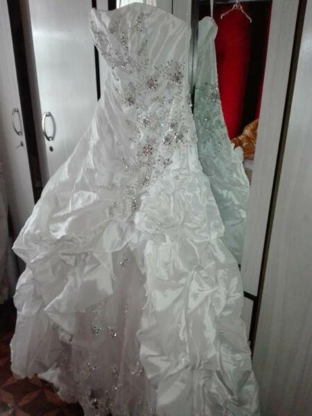 Wedding dress