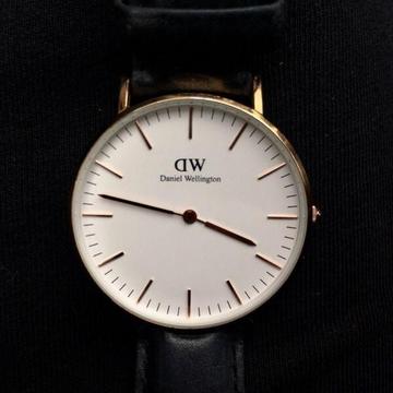 Rose Gold Daniel Wellington Watch