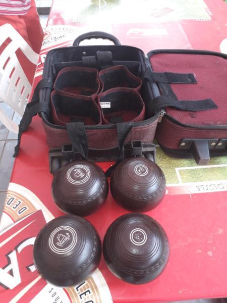 Bowling Balls with bag in good condition