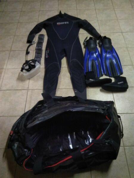 Diving gear