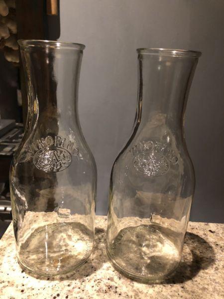 Vintage carafe’s