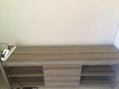 Nice clean TV stand