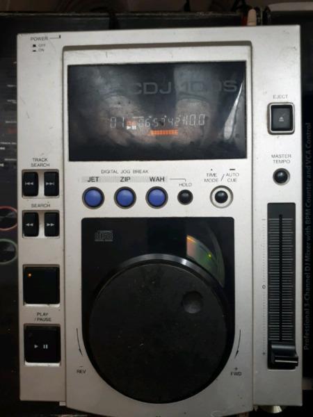 Pioneer (1x deck) and gemini( 1x deck) for sale