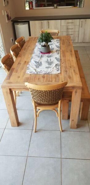 Coricraft Jinga Dinning Room Table with 5 Shang Dinning Chair and 1 Jinga Bench