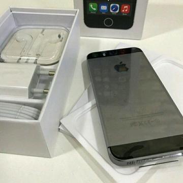 IPHONE 5S 32GB SPACE GRAY IN THE BOX -TRADE INS WELCOME ( 0768788354 )