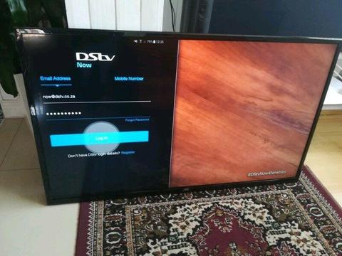 Massive JVC 65" Full HD LED TV with remote and brand new wall bracket