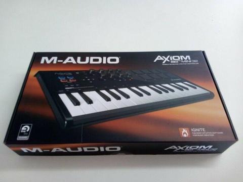M-Audio Midi Controller Axiom Air Mini 32 for studio