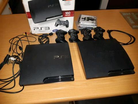 2x PS3 consoles with 4x controllers