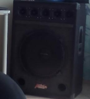 2 x rocksonic dj speakers dixon and 5.1channel amp for sale