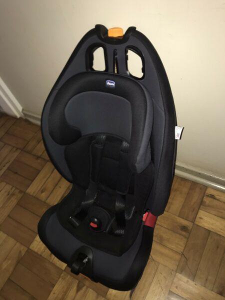 BRAND NEW CHICCO CAR SEAT
