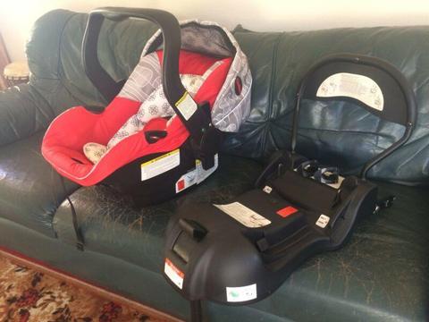 Chelino Infant/Baby car seat with Isofix base