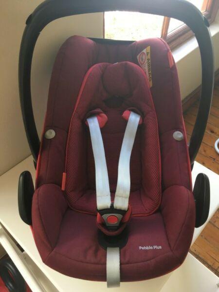 Maxi Cosi Pebble Plus with Infant Inlay