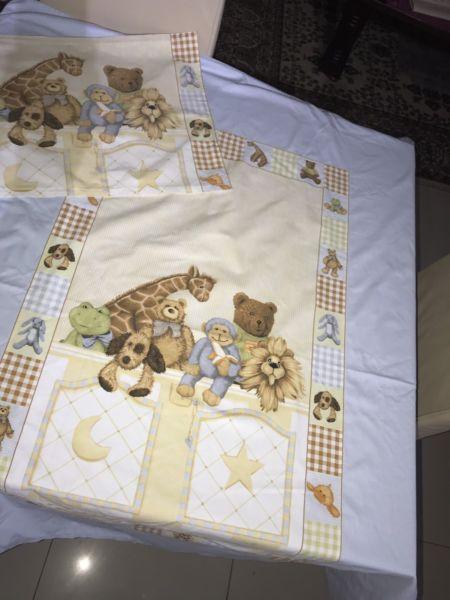 Baby bedding with lamb wool duvet and pillow