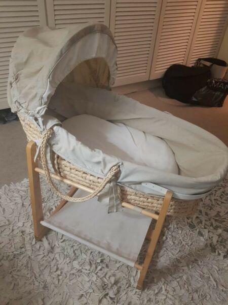 Moses Basket with Mattress