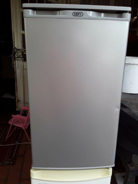 Grey fridge for sale amount 1050 rand
