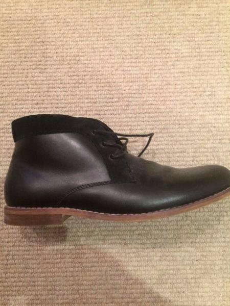 Mens Smart Black Shoes - UK10 - Worn Once