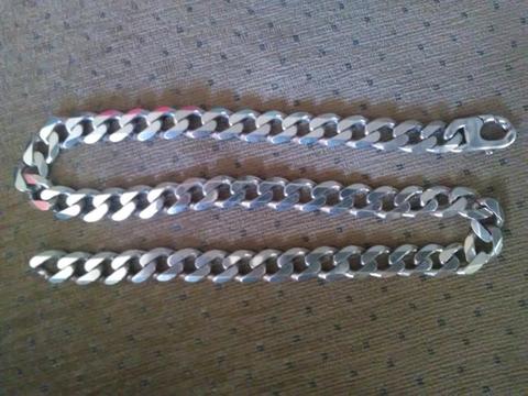 14mm chain for sale 60cm long its of the old good sliver not todays stuff you fine in the shops