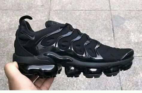 vapormax nike shoes